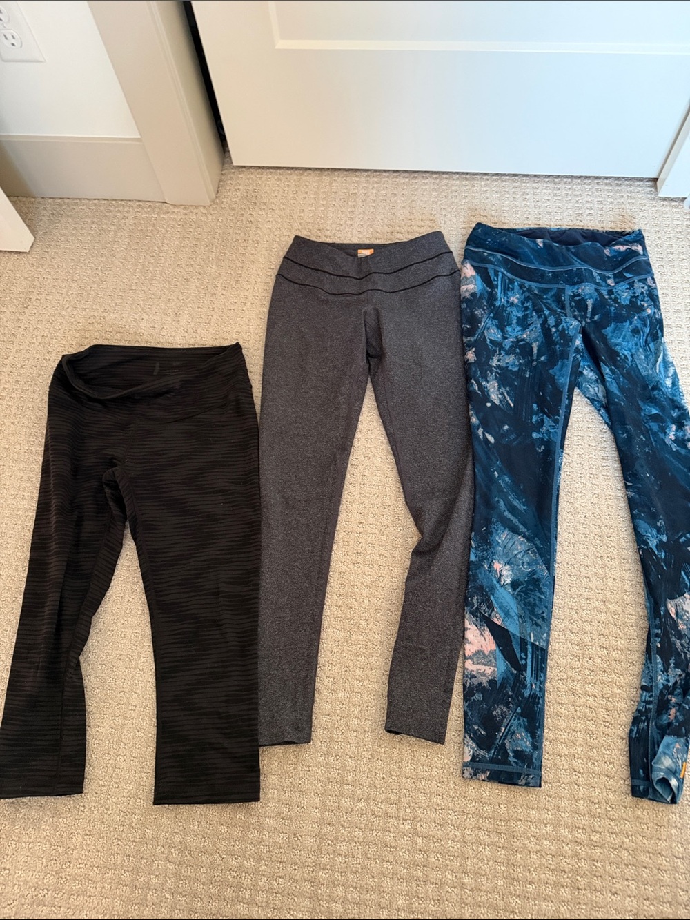 Lucy Women's Leggings Trio - Black, Charcoal & Blue Print sz Small